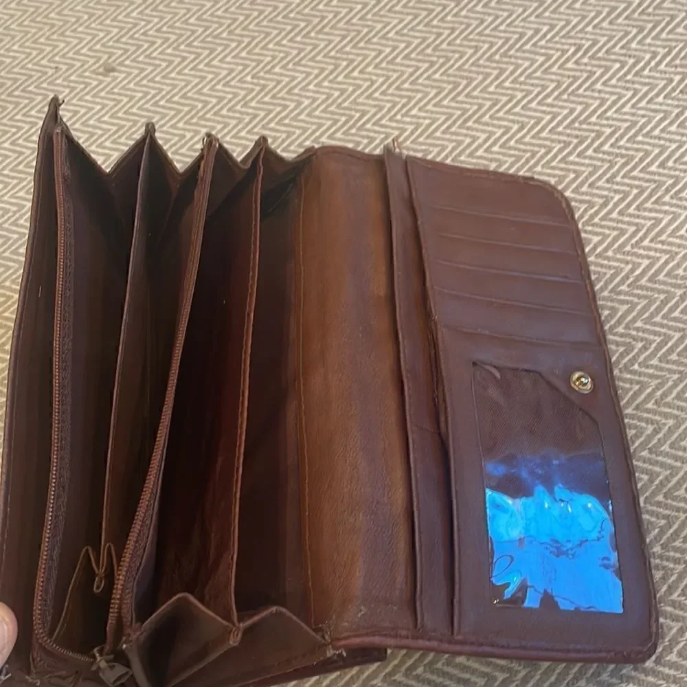 Carriage House Vintage Soft Leather Large Wallet